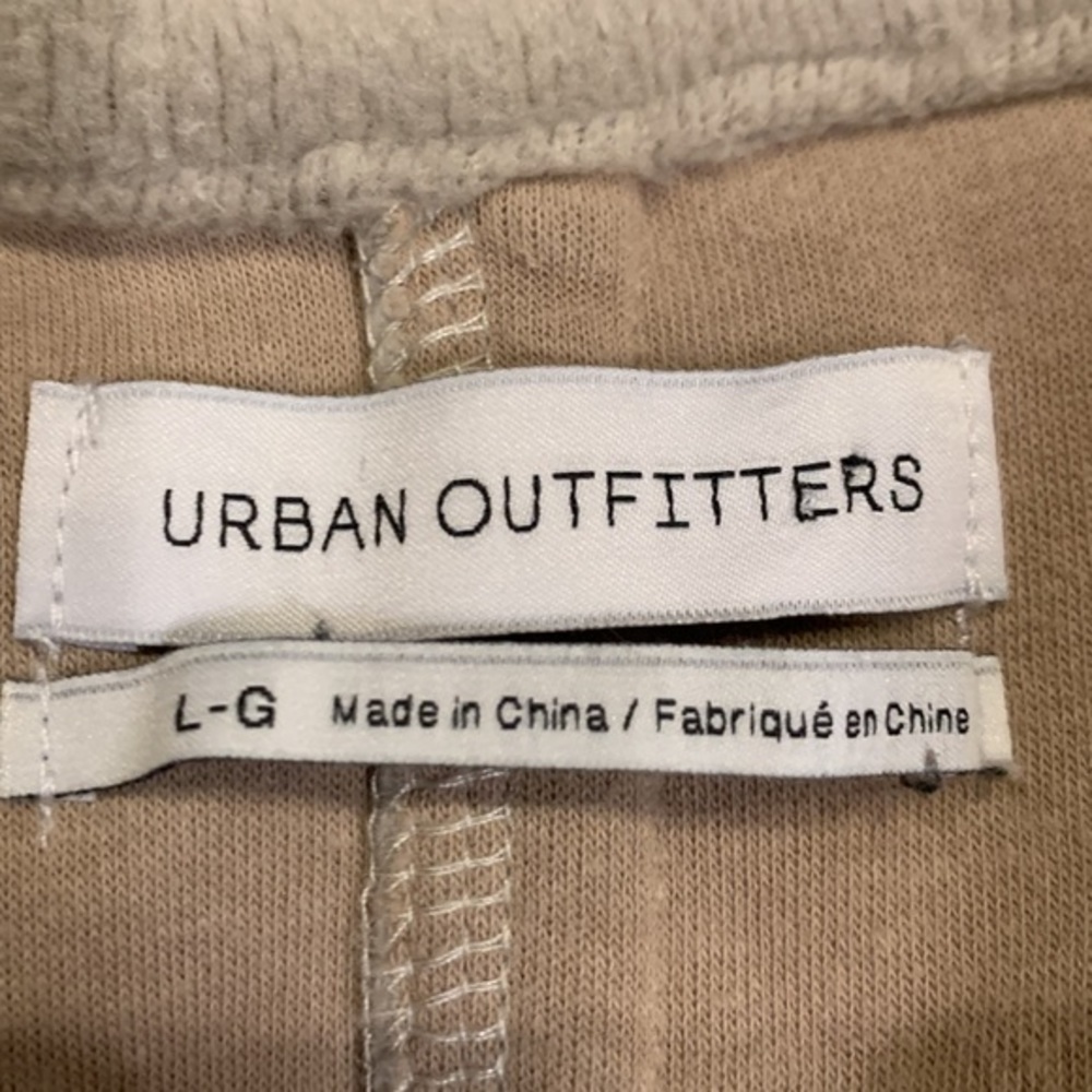Urban Outfitters ‘Sophia’ plush fleece zip front jacket L - Picture 5 of 10
